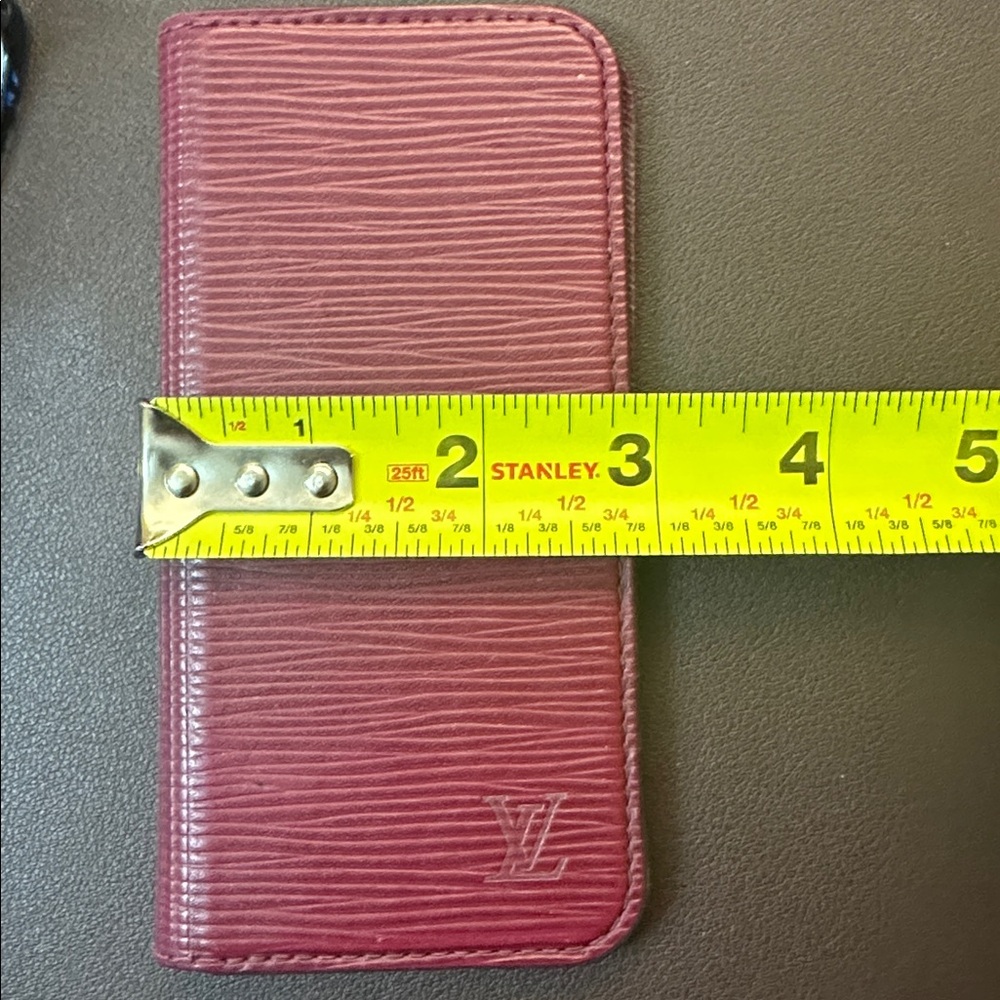 Louis Vuitton Textured deep red  Phone Case
See measurements to insure size.